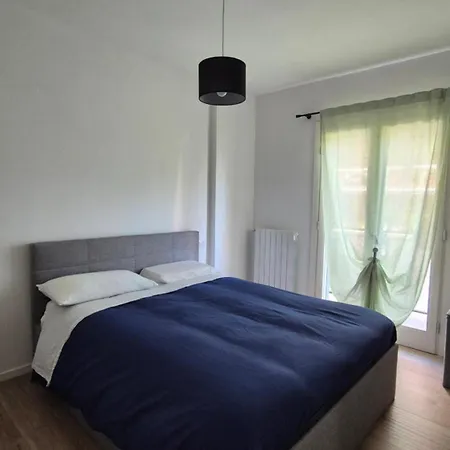 Apartament Jami House